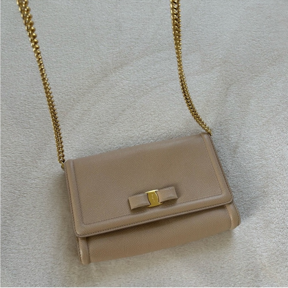 Salvatore Ferragamo Hammered Calfskin Vara Bow Mini Purse